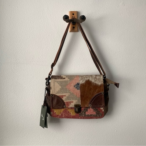 New Myra Leather Western Crossbody Bag Mixed Media Clasp Zipper Southwest Rodeo - Picture 3 of 16